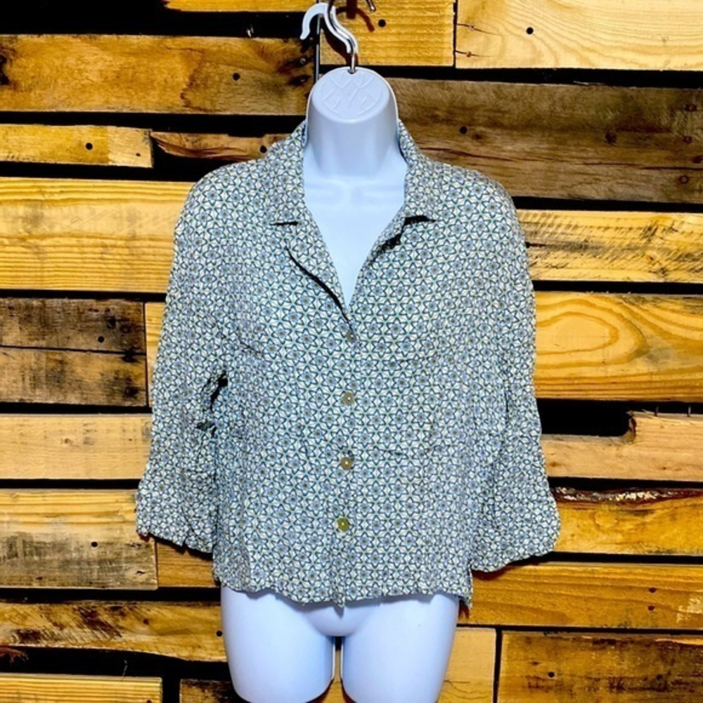 Salaam‎ Collared Button Down Blouse Size Small 100% Rayon